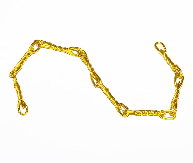 Twisted chains